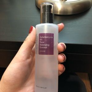 CosRX Galactomyces Essence